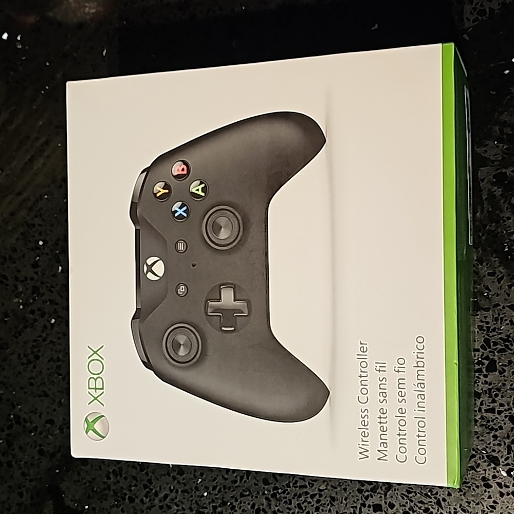 New in Box SEALED XBOX one wireless controller